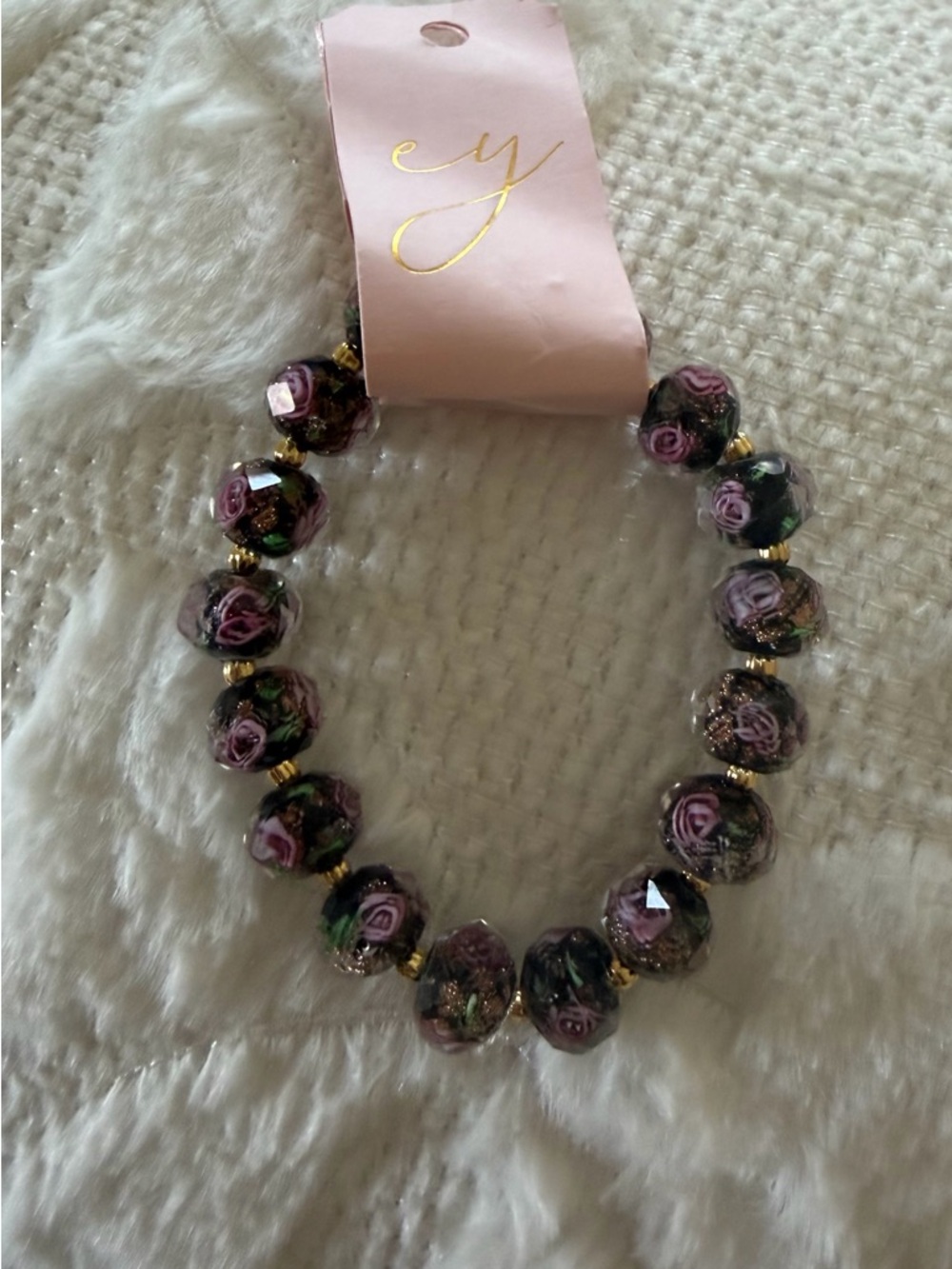 VINTAGE ROSE GLASS BEAD STRETCH BRACELET – ELEGANT, STACKABLE & VERSATILE
